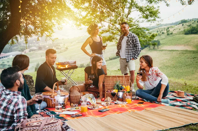Homöopathische Arzneimittel, die beim sommerlichen Grillfest nicht fehlen sollten